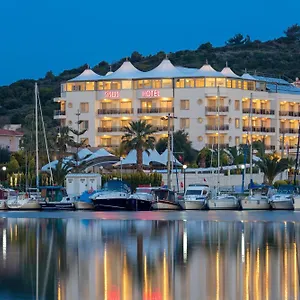 Sisus Marina 4* Çeşme